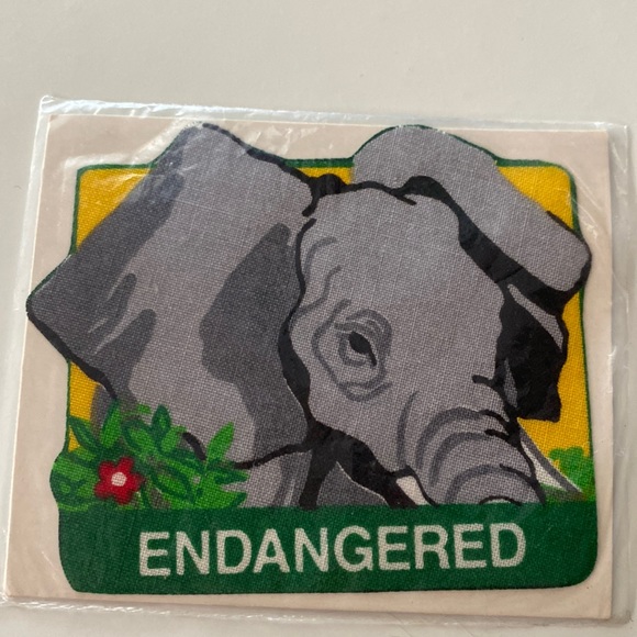 Vintage Accessories - NWT DIYRetro Vintage 80's Iron-on Safe the Earth Endangered Elephant Animal plan